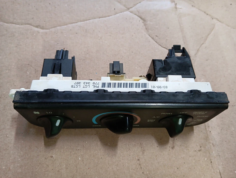 Ford F150 F250 Expedition 1997 1998 unidad de interruptor de control de calefacción 97 98 3 perillas G3 Foto 3 de 4