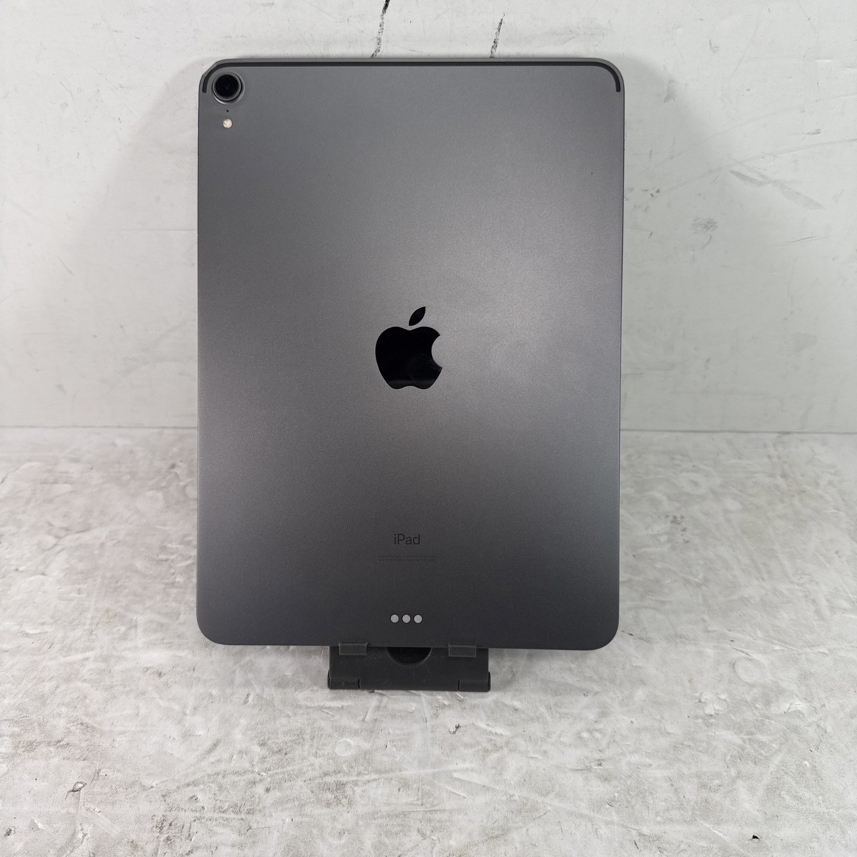 Apple iPad Pro A1980 64GB Wi-Fi 11