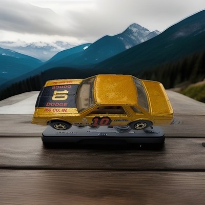 Hot Wheels Dodge Mirada 1980 Gold