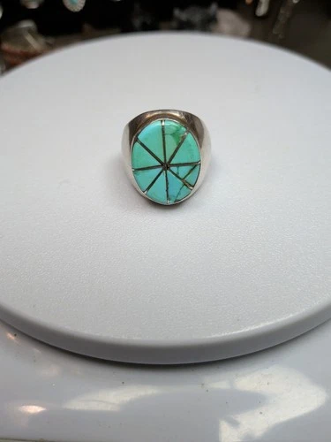 An Amazing Vintage Zuni Silver Ring. With Turquoise. Size 10