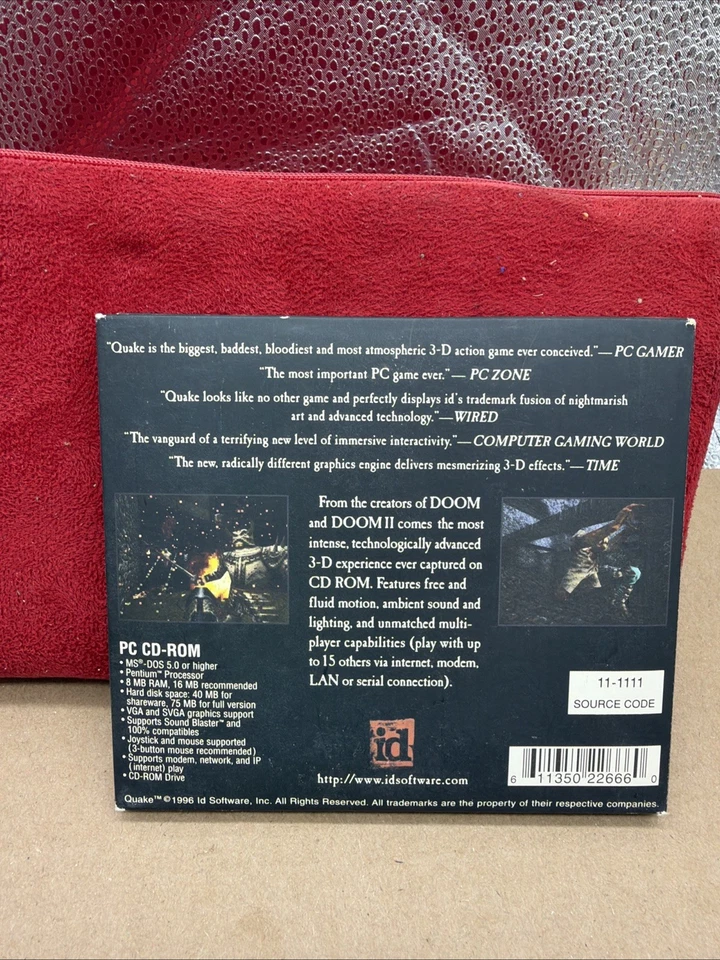 Quake PC CD-ROM Game id Software 1996 Complete In Box Classic FPS & Q!zone - Image 2 of 4