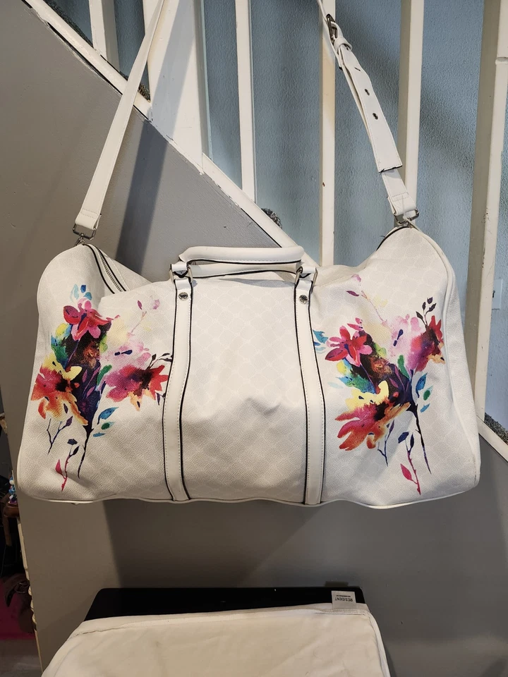 STEVE MADDEN BSPEEDYF WHT/MULT/FLORAL WEEKENDER Foto 2 de 4