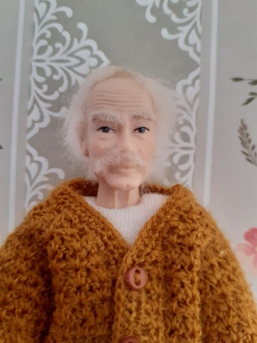 Dolls House Heidi Ott Old Man Soft Body & Clothes, Shoes Bundle Doll no XKM07 - Photo 4/12