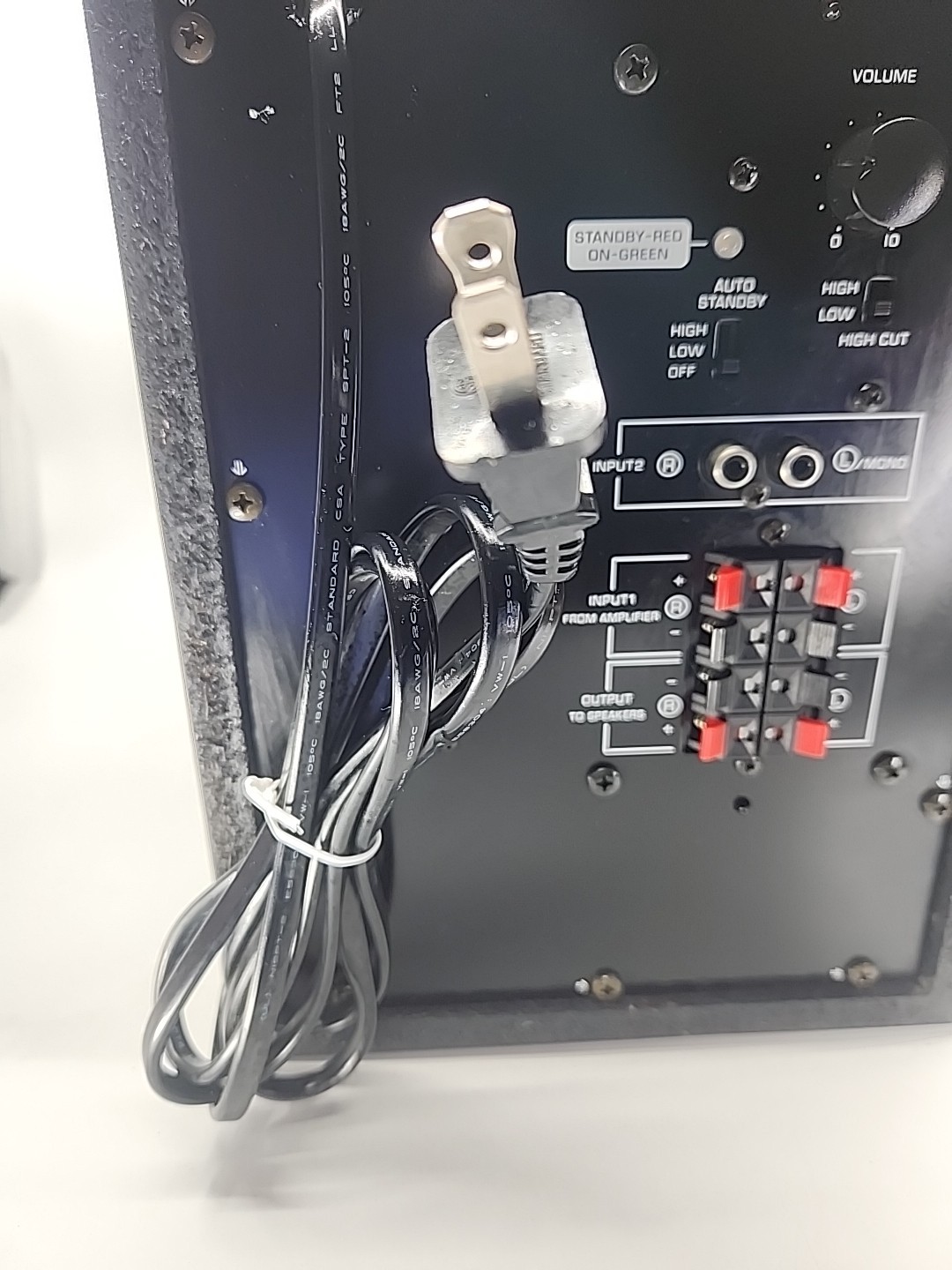 Yamaha SW-201 Powered Subwoofer. 42-50 Watts. 30-200Hz  Tested. Good!