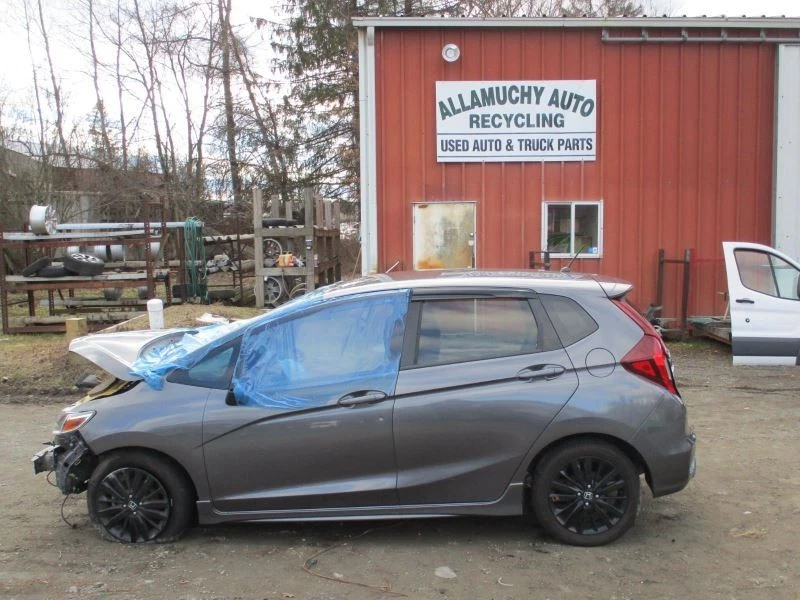 2018-2020 HONDA FIT REAR BUMPER COVER ONLY GRAY PC: NH797M -SPORT- 41696 - Image 3 of 4