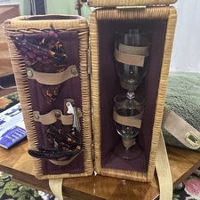 Vintage NEW PICNIC BACCHUS Barrel Wine Basket  Opener Napkin Set for 2 (shlf) 