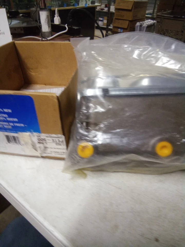 Главный тормозной цилиндр подходит для Dodge W300 W200 W350 M36463 1975-1983 годов выпуска - Изображение 4 из 4