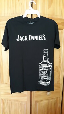 New Official JACK DANIELS Whiskey Medium Black TShirt with Large Whiskey Bottle