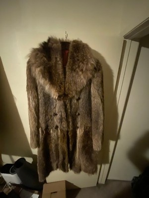 Men's Natural Raccoon Fur Coat Size 40-42 VINTAGE 1980's.