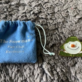 Rare Vintage Raymond Briggs THE SNOWMAN Exclusive Fan Club Badge Pin 2004