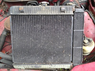 Mercedes 1. Serie S123 W123 3,0 Diesel 80 PS 59 KW Wasserkühler Ölkühler Behr