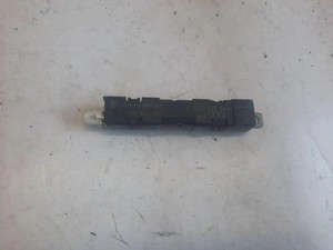 AUDI Q5 8R Antennenverstärker  8R0035225J 3.20 Petrol 2011 33413050