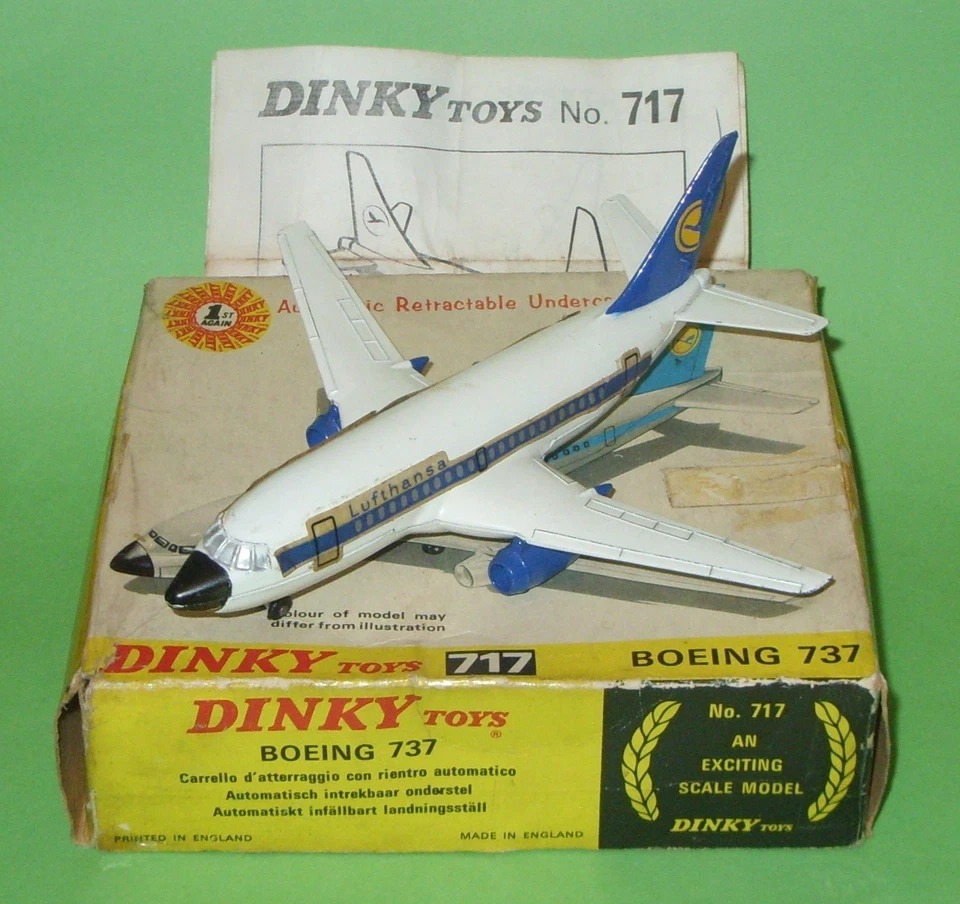 Dinky / 717 Lufthansa Boeing 737 / Originalverpackt