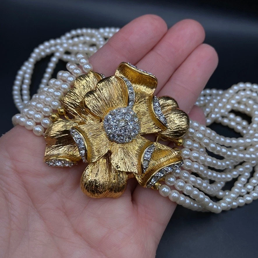 NUEVO SIN ETIQUETAS NOLAN MILLER Gargantilla Collar 9 Hilos Tono Dorado Flor Broche Foto 3 de 4