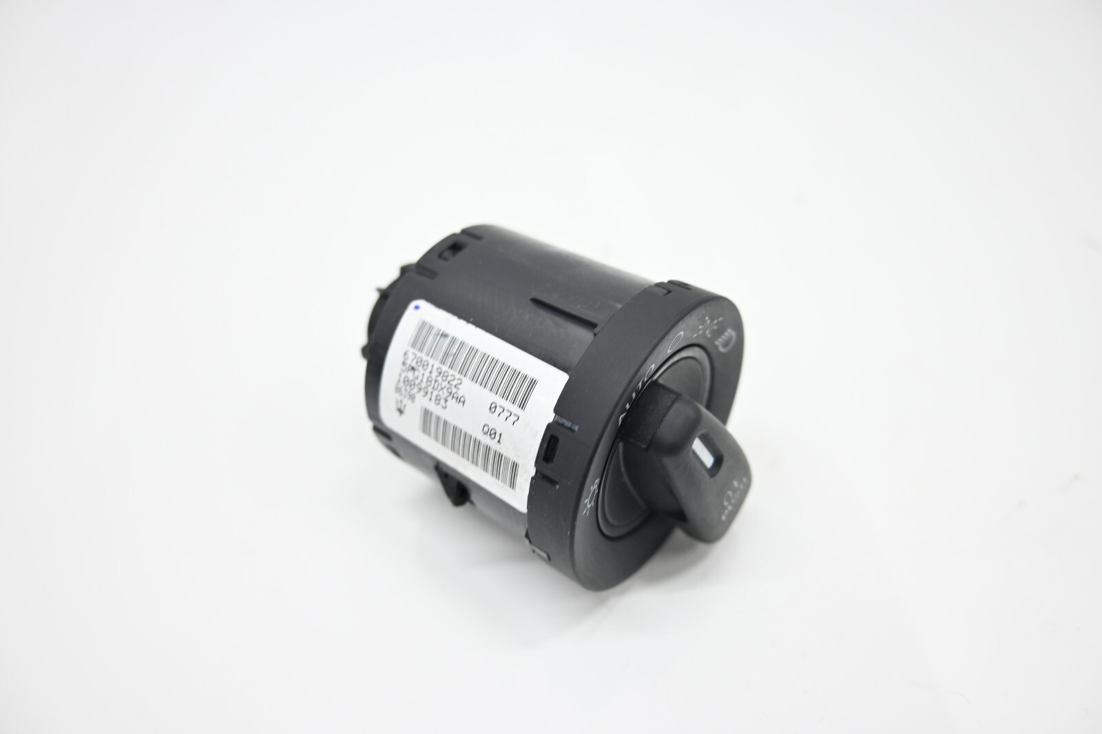 Maserati Ghibli 2014-2021 Headlight switch P/N 1275196