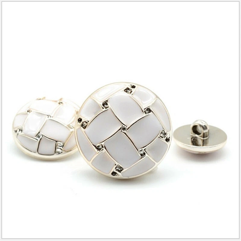 10x White Black Button Windbreaker Coat Jacket Decor Button Sewing DIY Accessory - Image 4 of 4