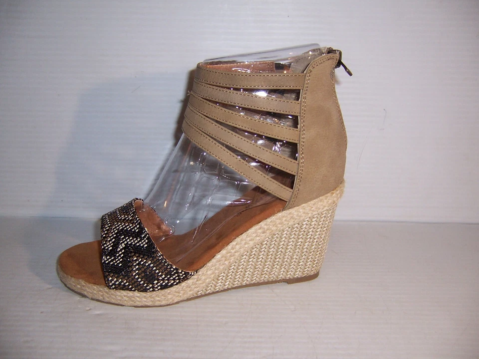 Bearpaw Calla Women's 1760W Ivory Ankle High Wedge Sandals Size 7 NEW - Image 3 of 4