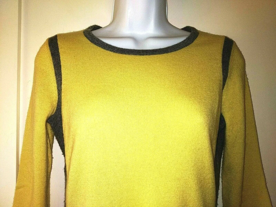 ALFANI-Size Petite Yellow 100% Cashmere Pullover w/Gray Trim &Ribbed Side Panels — 第 3/4 张图片
