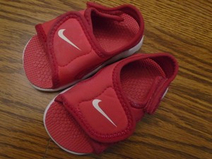infant red sandals