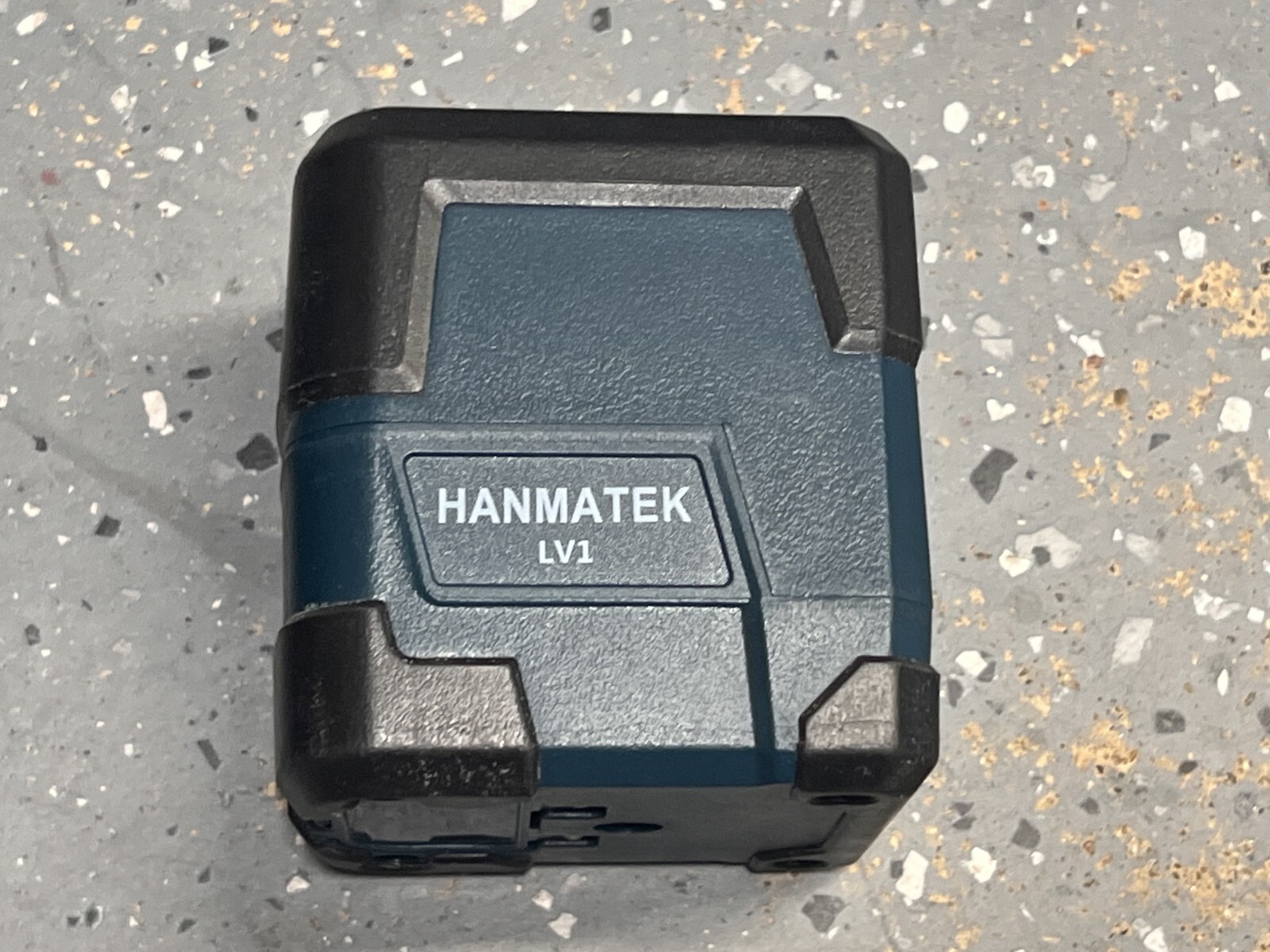 HANMATEK LV1 Laser Level Cross Line Laser with Measuring Range 50ft, Self-Leveli