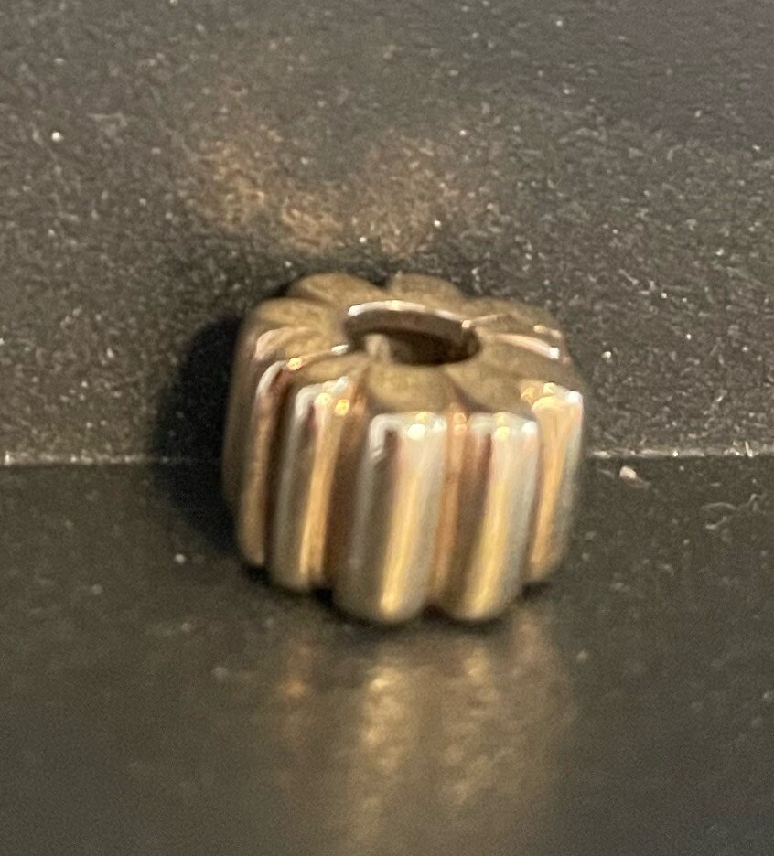 Picture 3 of 12