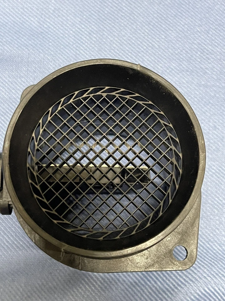 Used Original Mass Air Flow Sensor 2008-2013 Audi  Volkswagen 2.0L l4 06J906461B Foto 4 de 4
