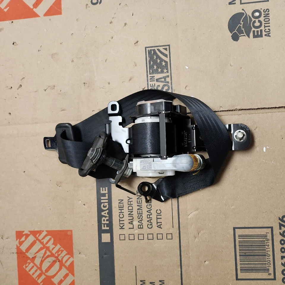 Retrator de cinto de segurança dianteiro direito Mazda MX-5 Miata 2006-2012 fabricante de equipamento original - Imagem 3 de 3