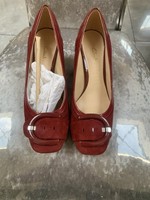 Clarks Women's Red Suede Block Heels Court Shoes Prominent Buckle Size Uk  6