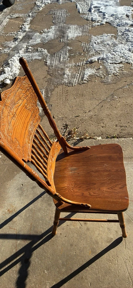 Juego de 2 sillas de comedor vintage de roble macizo años 90 Foto 4 de 4