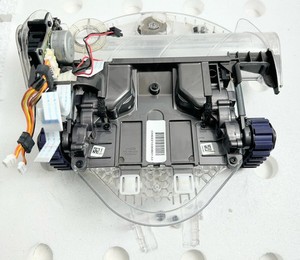 Dyson Heurist 360 Eye RB02 Saugroboter Grundschiene / Radbaugruppe