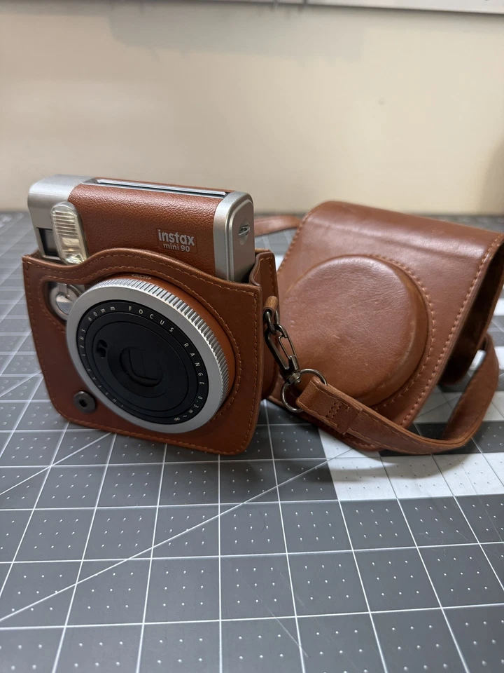 Fujifilm Instax Mini 90 Neo Classic Instant Camera w/battery and charger - Image 4 of 4