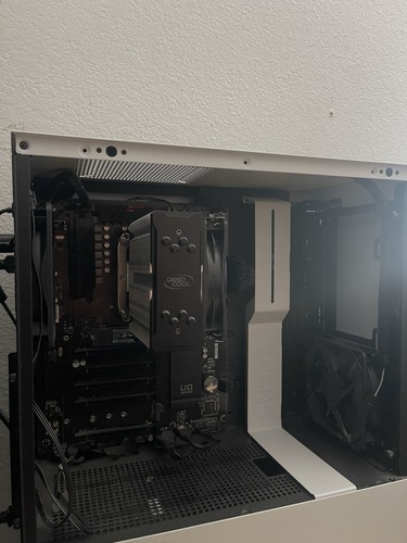 NZXT Foundation PC - White - 第 3/3 張圖片