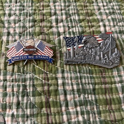 Lot of 2 Patriotic Harley Davidson Motorcycles Pins Vintage Vest Lapel Hat Bag