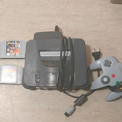 Nintendo 64 Konsole Bundle PAL mit Controller, Netzteil & 2 Spielen NBA + Lambo