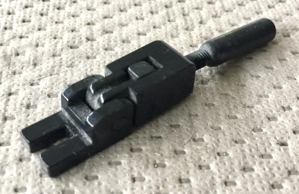 Guitarra Eléctrica Kramer Floyd Rose II Trémolo Bridge Original Cuerda Negra Sillín Foto 3 de 3