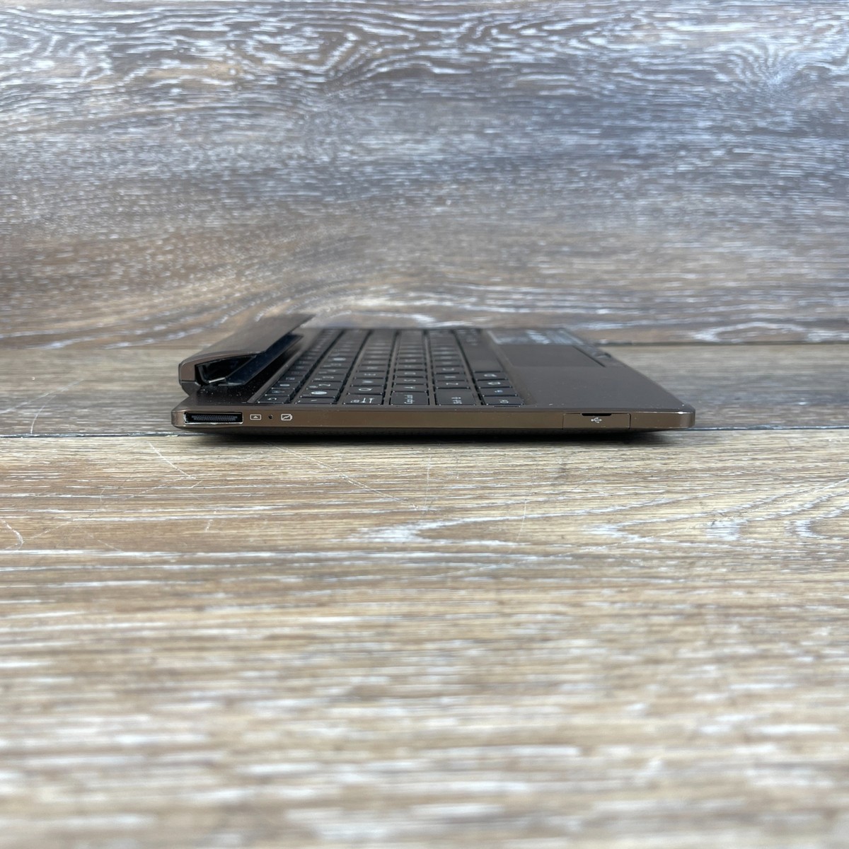 ASUS TF101 ① 16GB 中古・美品! ASUS TF101 ① 16GB 中古・美品!
