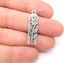 2 Pcs Flower Charms Daisy Forest Floral Antique Silver Plated jewelry Making