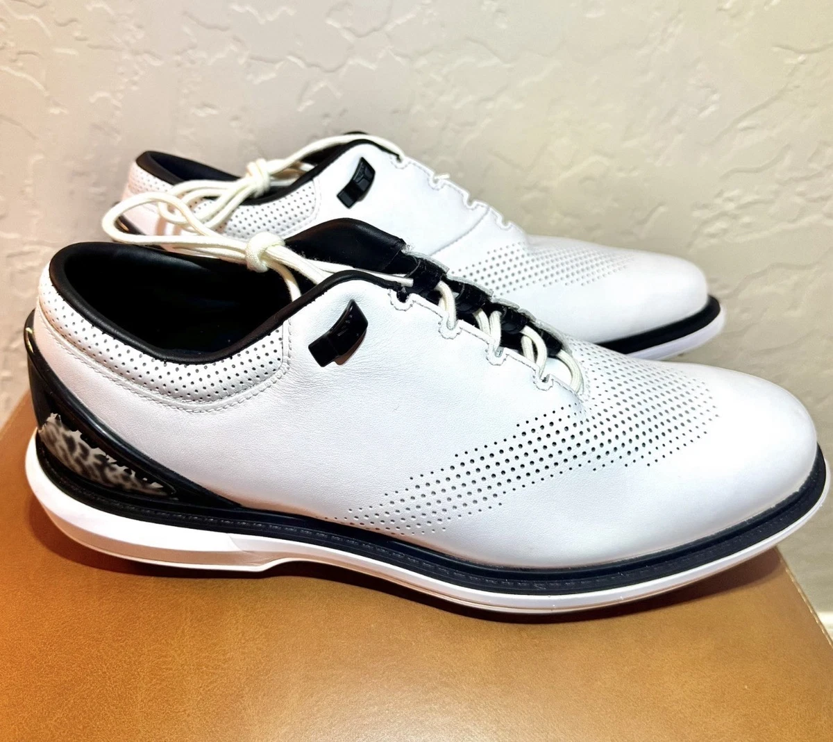 Preços baixos em Jordan ADG 4 White Black | eBay