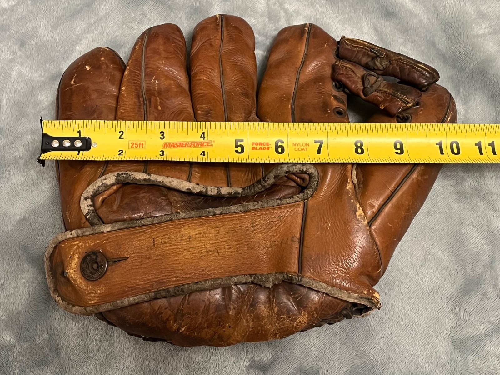 1940's BASEBALL~JOE DIMAGGIO(HOF) 