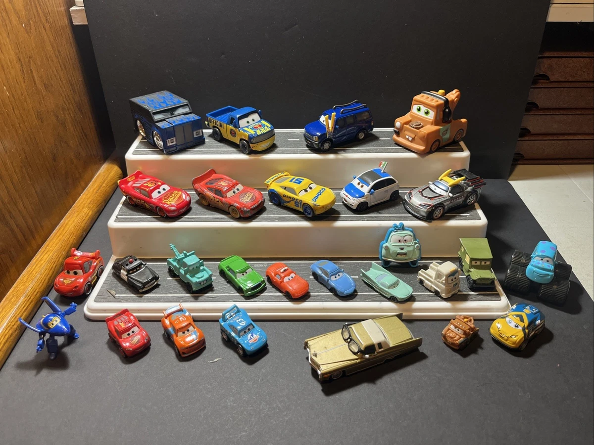 Preços baixos em Disney Pixar Cars Coleções de veículos de