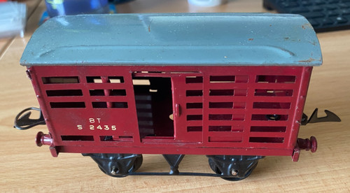 HORNBY SPUR O - 8T MILK TRAFFIC VAN S 2435 | Condition: Used