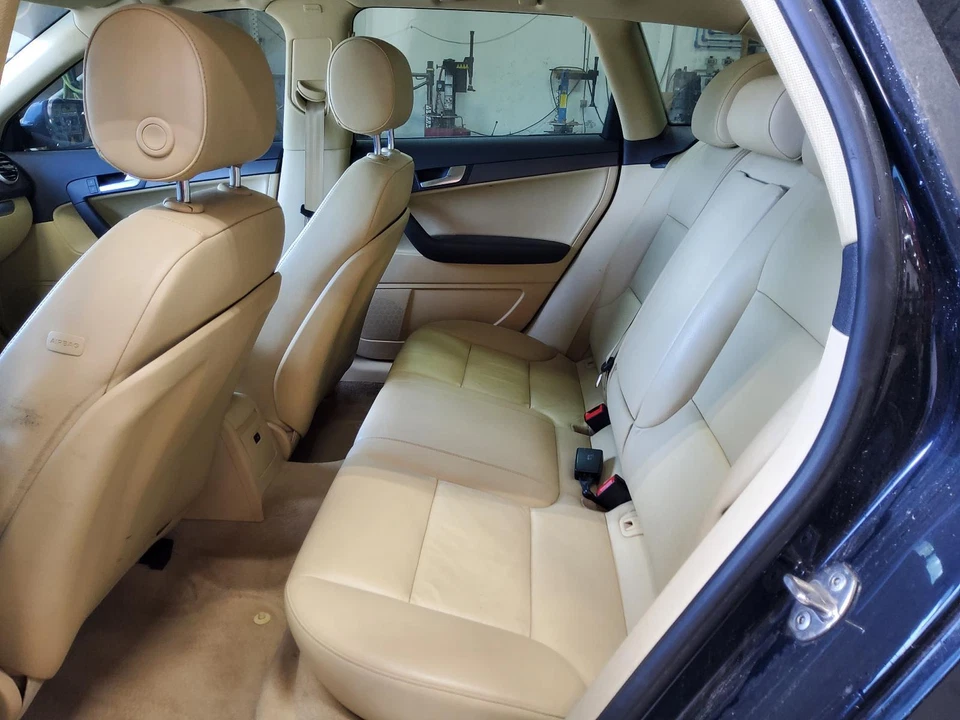 Espejo retrovisor interior delantero central usado se adapta a: Audi A3 2012 sin atenuación automática Foto 3 de 4