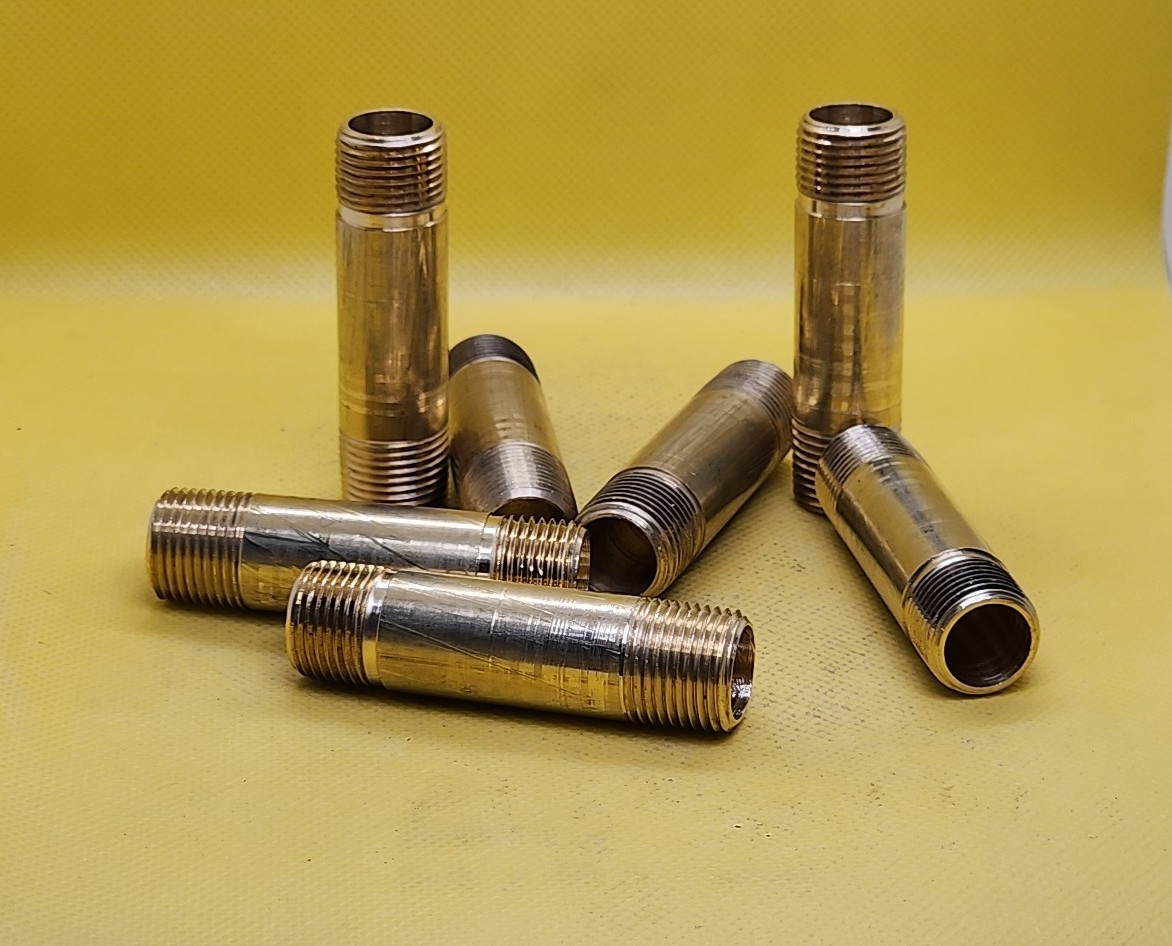 LOT OF 7 - PARKER 1/2"x2-1/2" NIPPLE BRASS PIPE [RC 9-5]