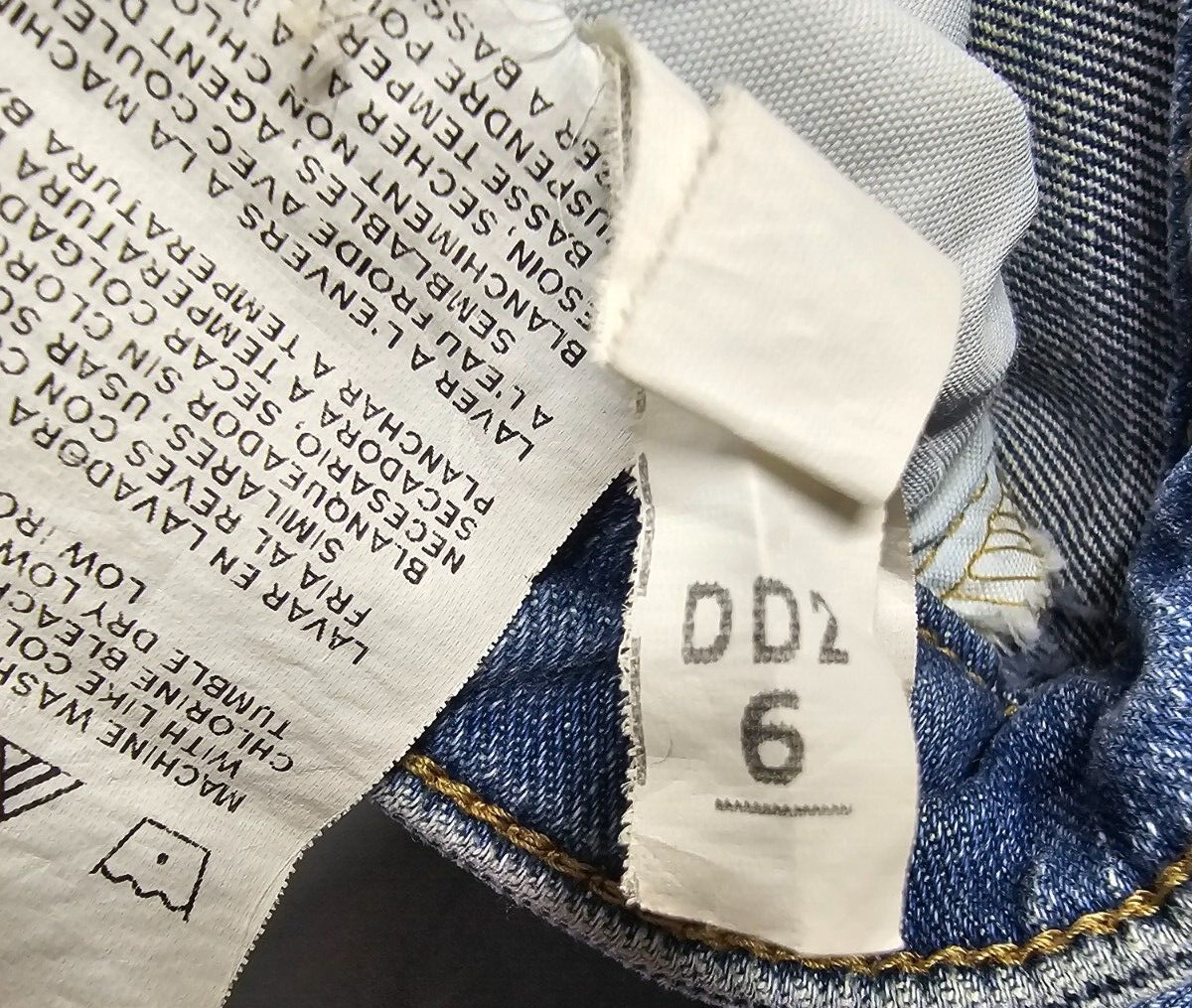 Foto 9 di 14