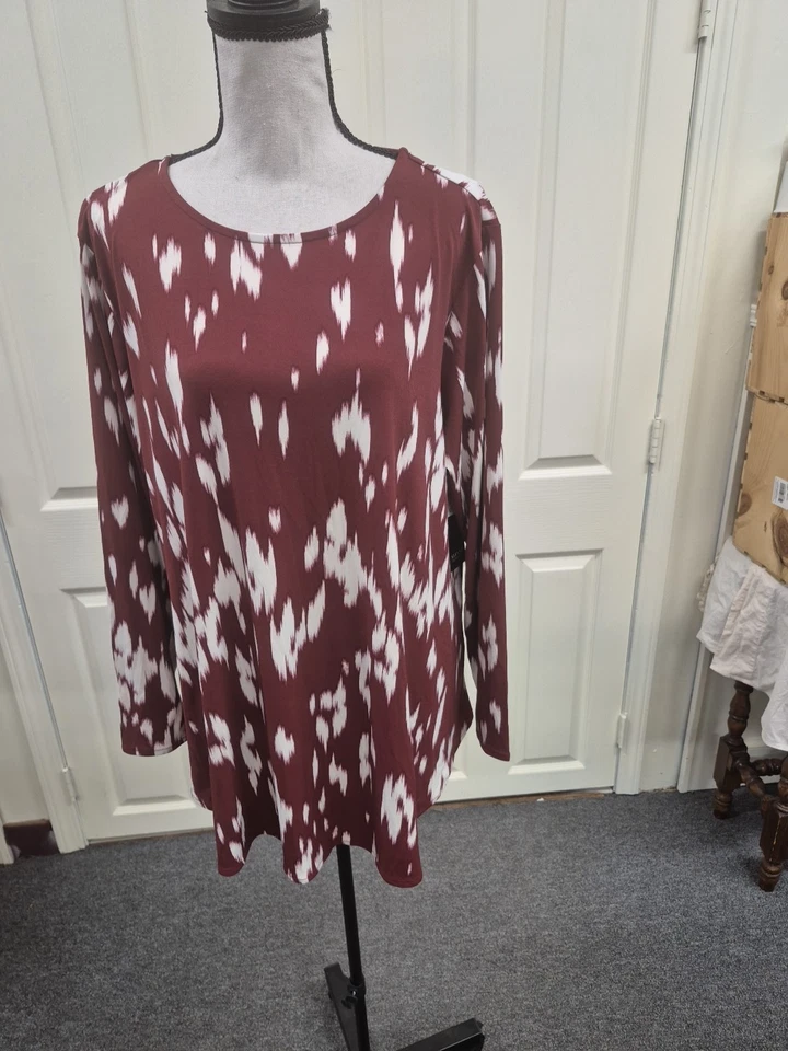 Túnica Alfani Talla Grande Estampada Cola de Camisa-Dobladillo - Rojo Mila Animal - 0X Foto 2 de 4