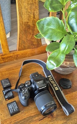Fujifilm FinePix Series HS50EXR 16.0MP Digital  !!!!!EVF/OVF NOT WORKING!!!!!!!