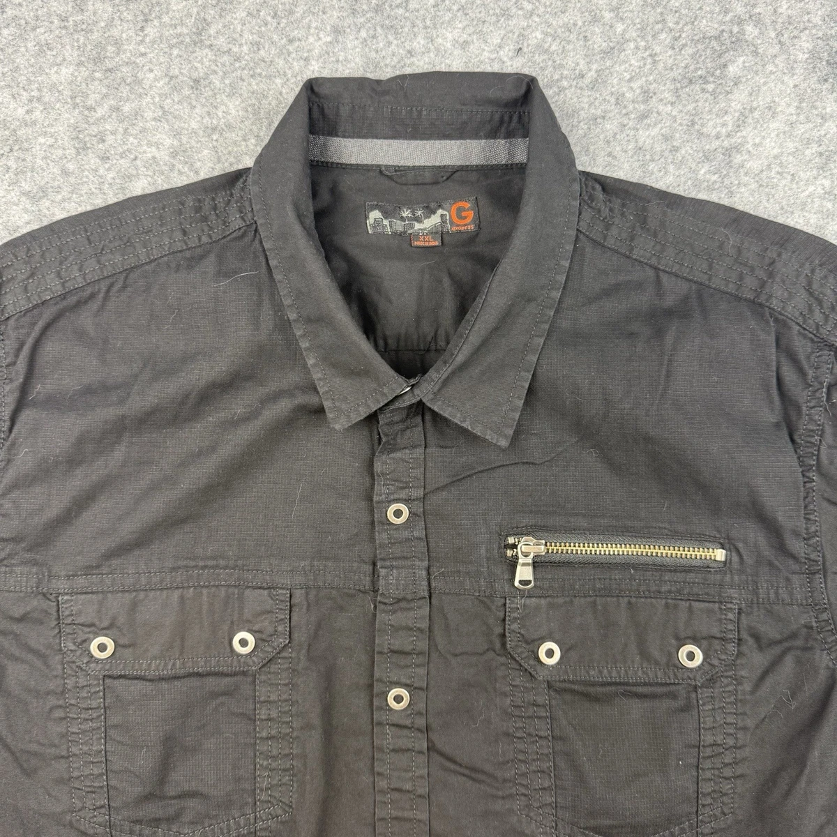 Camisa Guess Para Hombres Calce Ajustado Manga Corta Utilitaria con Botones Negra 2XL XXL