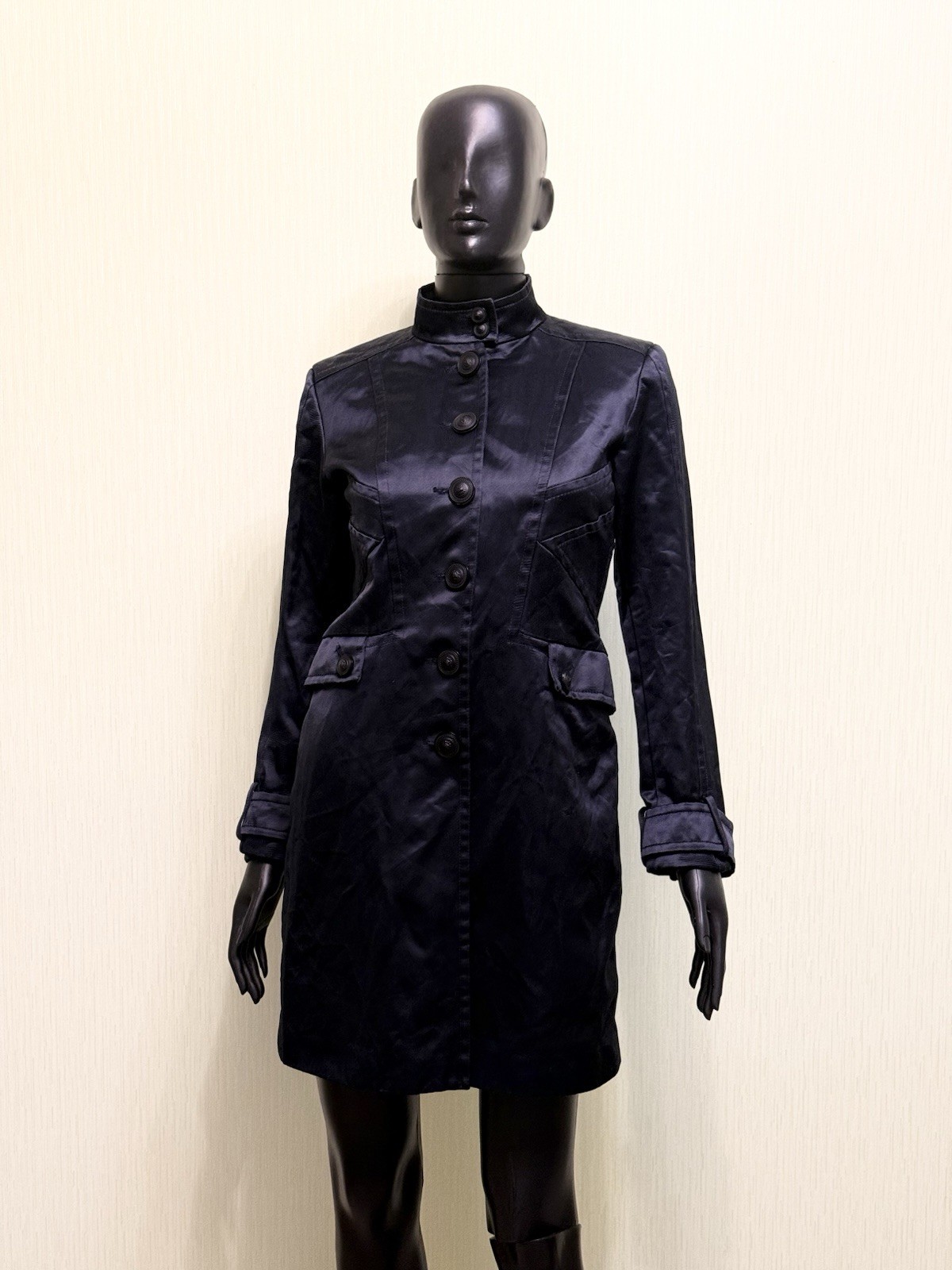 Versace versus womens  Coat jacket luxury Size USA 4, MEX 28.