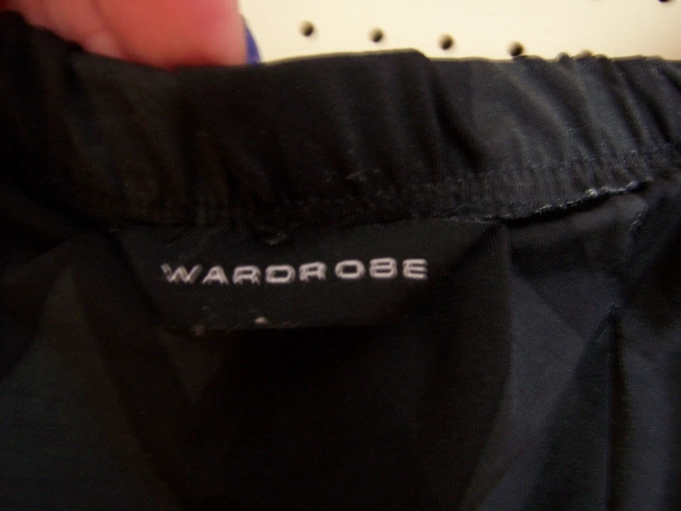 Lovely Black/ Grey Midi Skirt By Wardrobe .would Fit 16 To 20 Stretch Waist. - Image 3 of 4