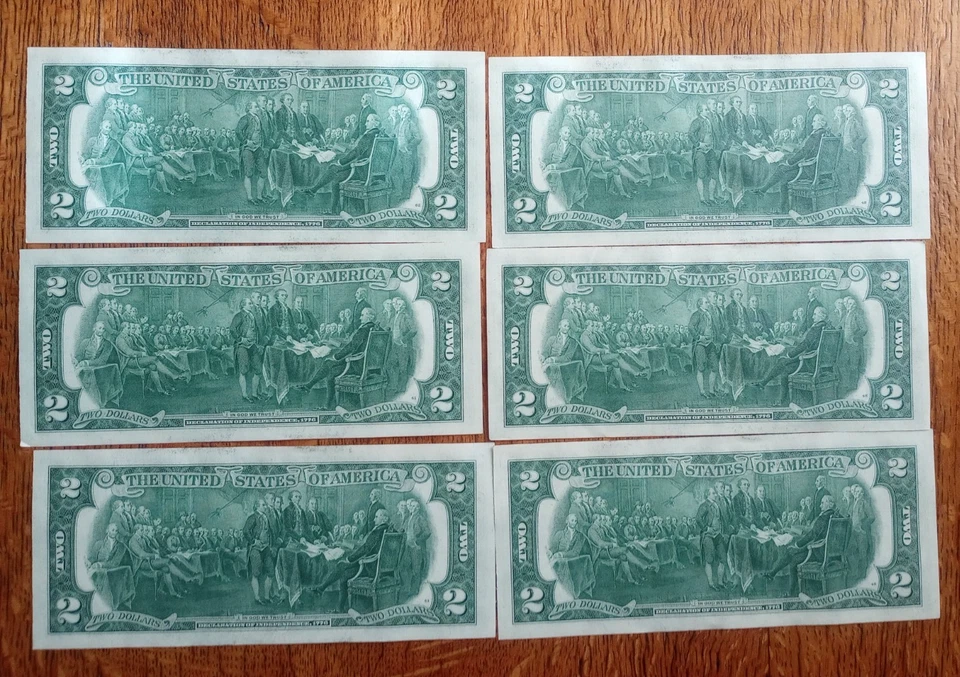 Six 1976 Two Dollar Bills.  Lightly handled. Some in sequence  - Image 3 of 3